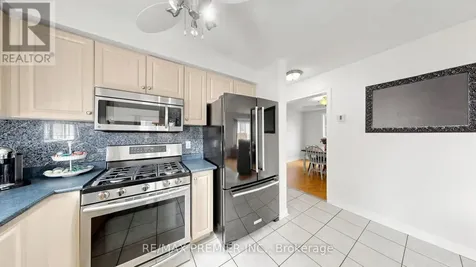 6 Terrastone Court Caledon (bolton West) ON L7E 2H1