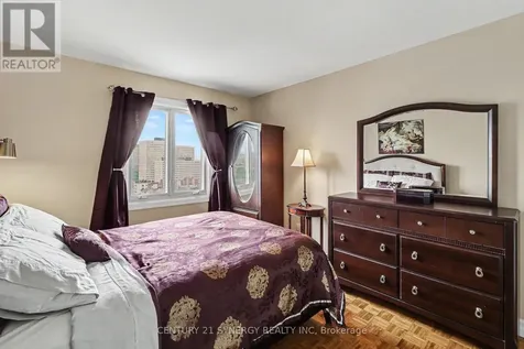 158B Mcarthur Avenue Ottawa ON K1L 8C9