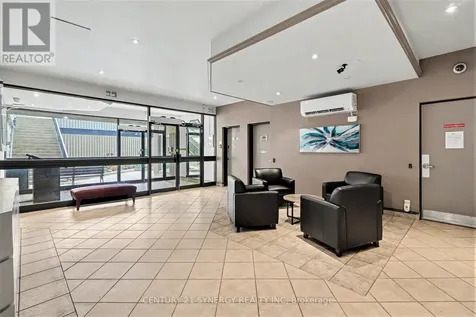 158B Mcarthur Avenue Ottawa ON K1L 8C9
