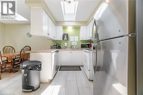 178 Athenia Drive Hamilton ON L8J 1V8
