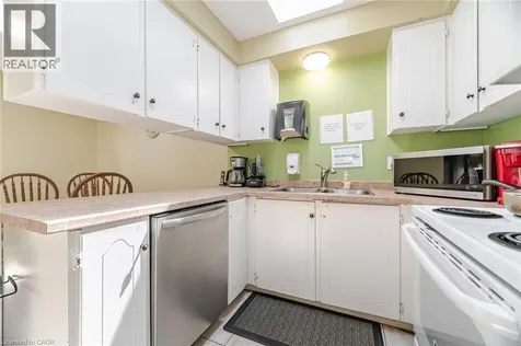 178 Athenia Drive Hamilton ON L8J 1V8