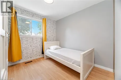 178 Athenia Drive Hamilton ON L8J 1V8