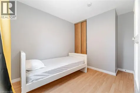 178 Athenia Drive Hamilton ON L8J 1V8