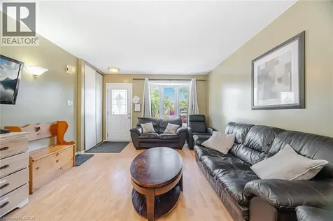 178 Athenia Drive Hamilton ON L8J 1V8