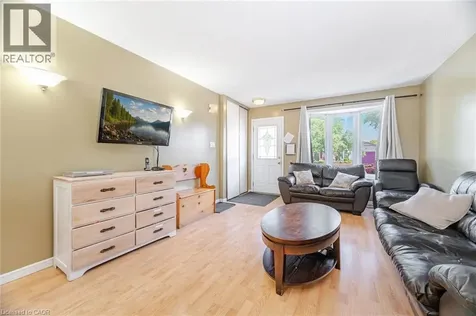 178 Athenia Drive Hamilton ON L8J 1V8