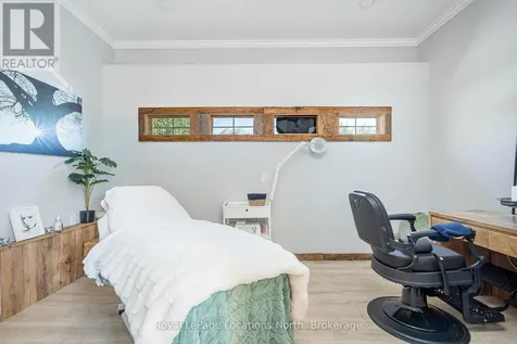 12 Patton Street Collingwood ON L9Y 0E5