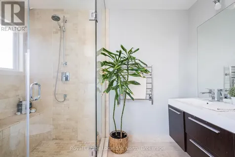 12 Patton Street Collingwood ON L9Y 0E5
