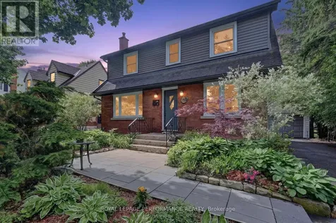 140 Begonia Avenue Ottawa ON K1H 6E4
