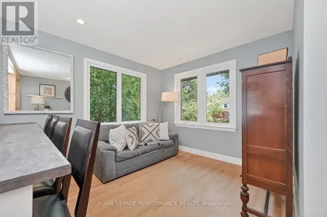 140 Begonia Avenue Ottawa ON K1H 6E4
