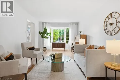 133 Warner Drive Oakville ON L6L 6G7