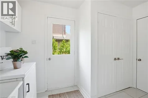 133 Warner Drive Oakville ON L6L 6G7