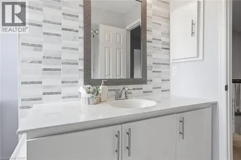 133 Warner Drive Oakville ON L6L 6G7