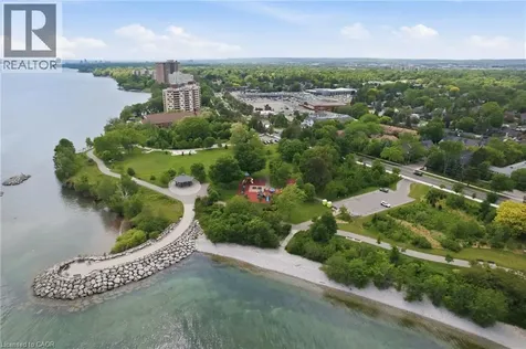 133 Warner Drive Oakville ON L6L 6G7