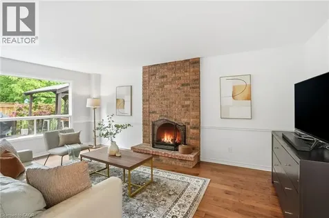 133 Warner Drive Oakville ON L6L 6G7