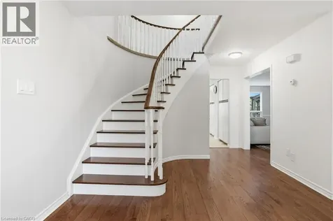 133 Warner Drive Oakville ON L6L 6G7