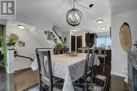 275 Eric Czapnik Way Ottawa ON K1E 0B4