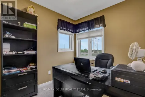 275 Eric Czapnik Way Ottawa ON K1E 0B4