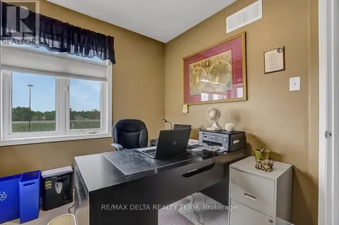 275 Eric Czapnik Way Ottawa ON K1E 0B4