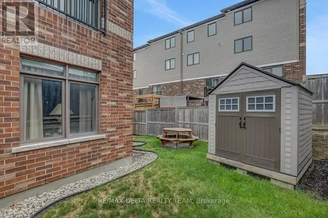 275 Eric Czapnik Way Ottawa ON K1E 0B4