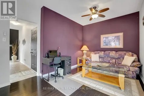 275 Eric Czapnik Way Ottawa ON K1E 0B4