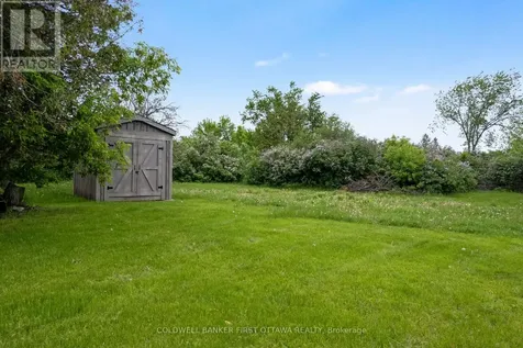 363 Napoleon Street Carleton Place ON K7C 3Y3