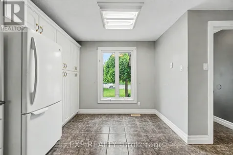 82 Sherway Drive Ottawa ON K2J 1N8