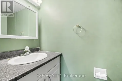 82 Sherway Drive Ottawa ON K2J 1N8
