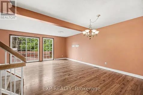 82 Sherway Drive Ottawa ON K2J 1N8