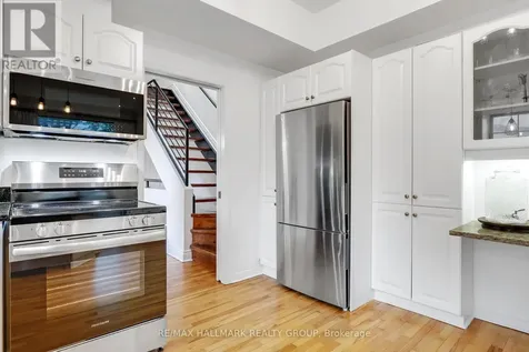 29 Thornton Avenue Ottawa ON K1S 2R8