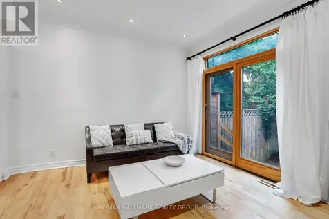 29 Thornton Avenue Ottawa ON K1S 2R8