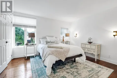 29 Thornton Avenue Ottawa ON K1S 2R8