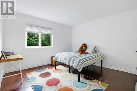 29 Thornton Avenue Ottawa ON K1S 2R8