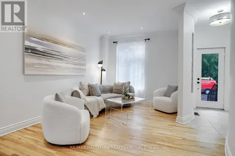 29 Thornton Avenue Ottawa ON K1S 2R8