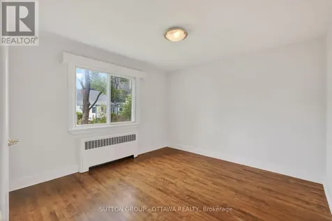 93 Ontario Street Ottawa ON K1K 1K8