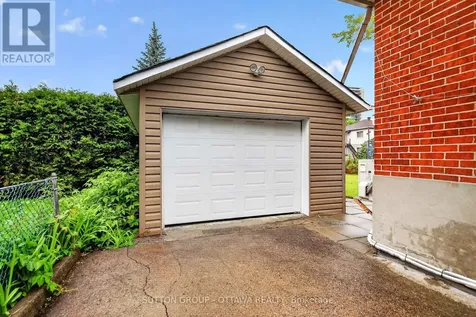 93 Ontario Street Ottawa ON K1K 1K8