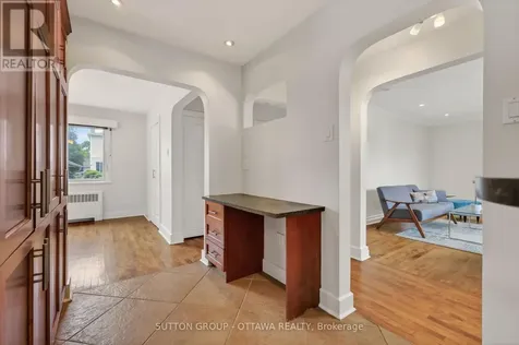 93 Ontario Street Ottawa ON K1K 1K8