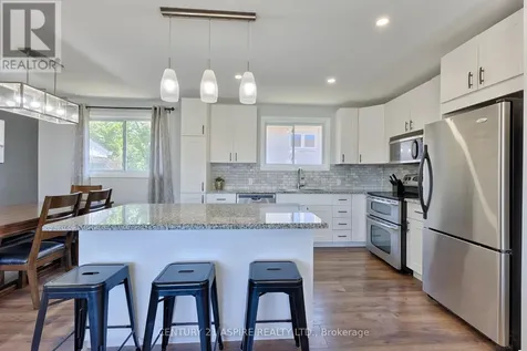 17 Maple Avenue Petawawa ON K8H 2Y4