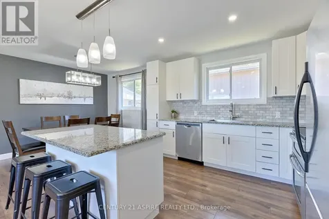 17 Maple Avenue Petawawa ON K8H 2Y4