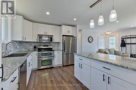 17 Maple Avenue Petawawa ON K8H 2Y4