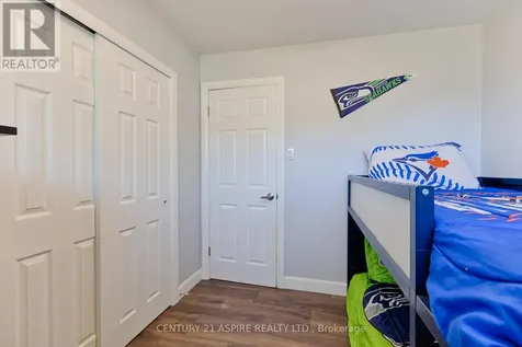 17 Maple Avenue Petawawa ON K8H 2Y4