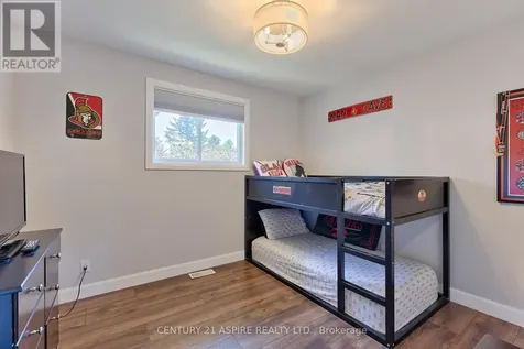 17 Maple Avenue Petawawa ON K8H 2Y4