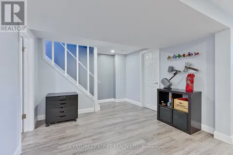17 Maple Avenue Petawawa ON K8H 2Y4