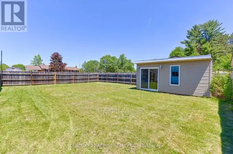 17 Maple Avenue Petawawa ON K8H 2Y4