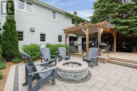 42 Lockhart Road Collingwood ON L9Y 2L3