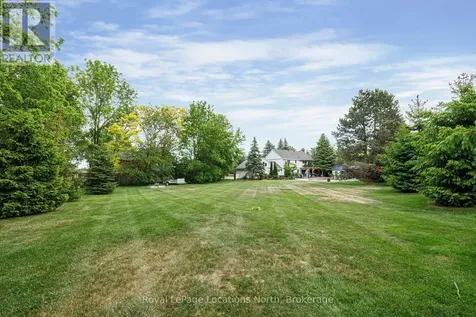 42 Lockhart Road Collingwood ON L9Y 2L3