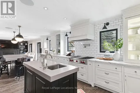 42 Lockhart Road Collingwood ON L9Y 2L3