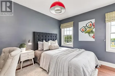 42 Lockhart Road Collingwood ON L9Y 2L3