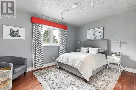 42 Lockhart Road Collingwood ON L9Y 2L3