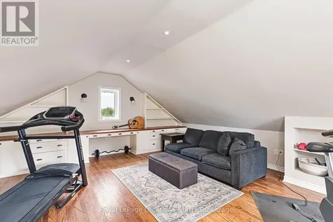 42 Lockhart Road Collingwood ON L9Y 2L3