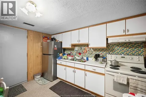 9606 Avery Lane Windsor ON N8R 2A2